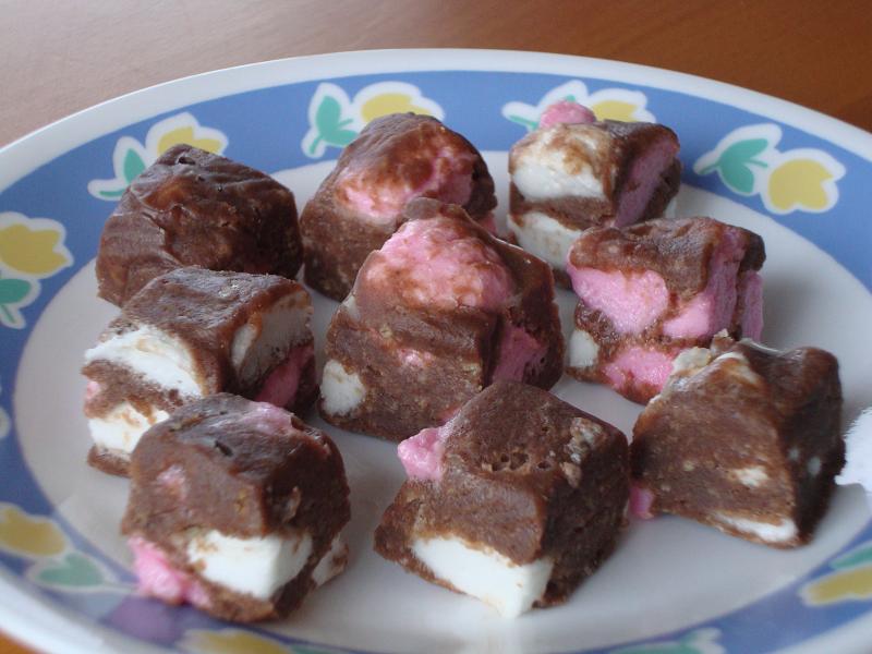 marshmallow chocolate squares